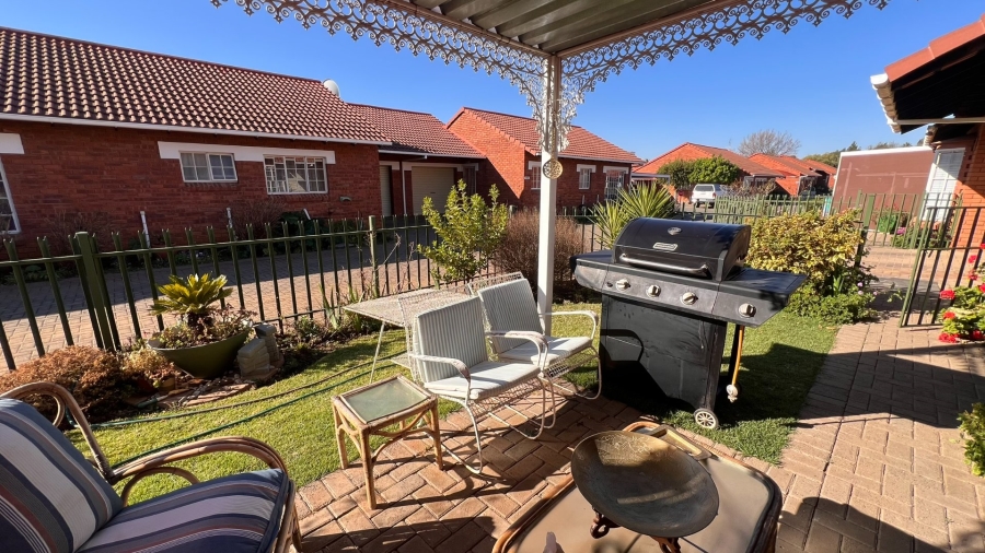 2 Bedroom Property for Sale in Fichardt Park Free State